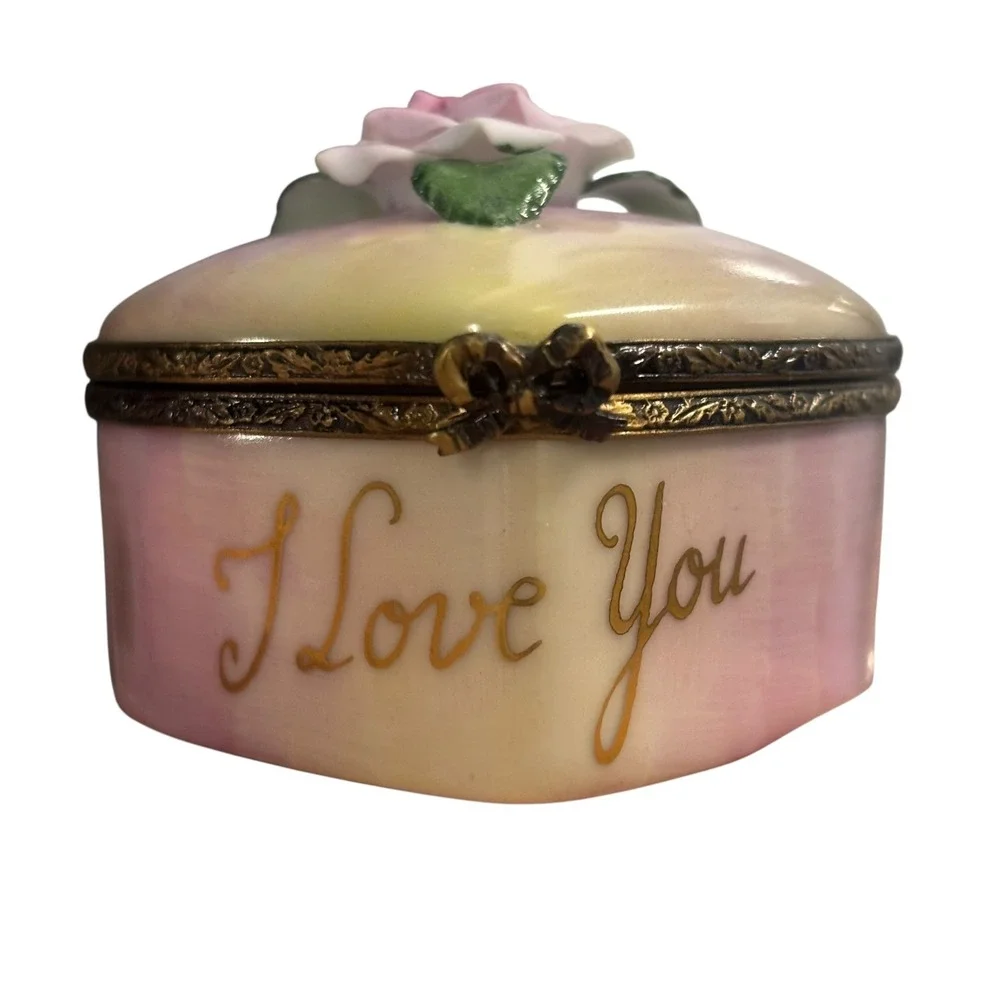 La Gloriette Limoges France Heart Trinket Box I Love You Hand Painted 3D Rose - Picture 2 of 9
